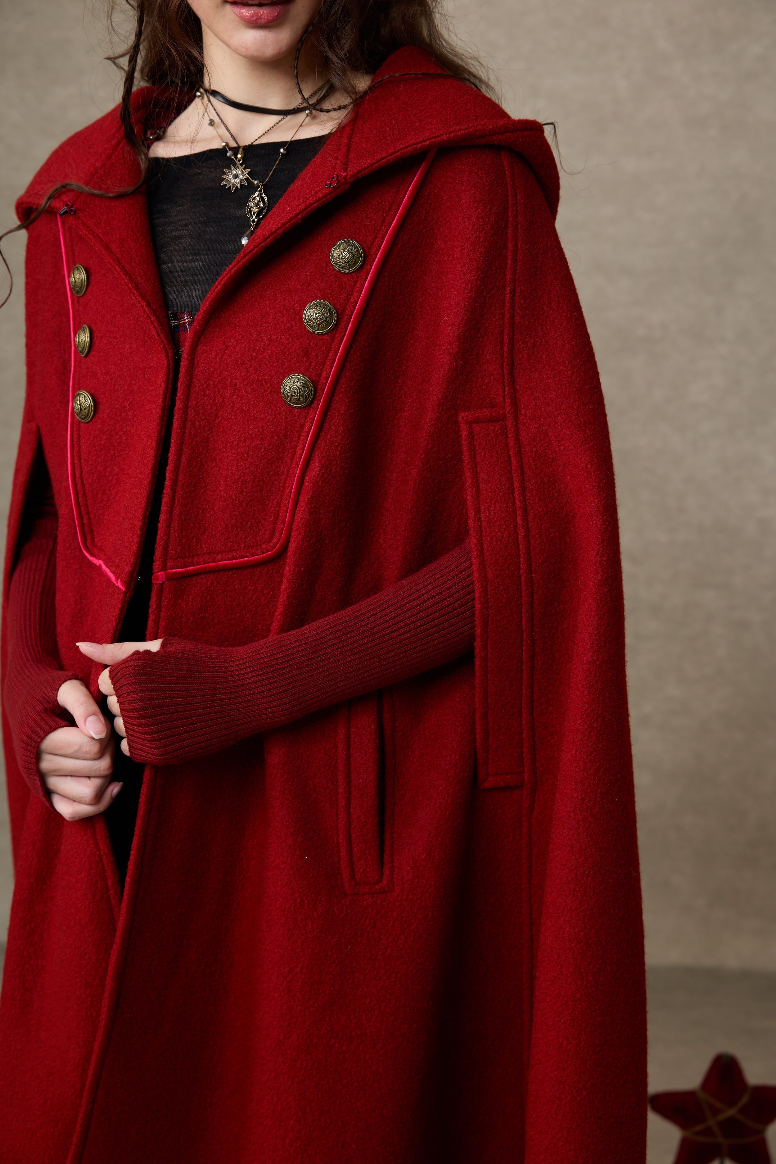 Briar 33 | 100% Wool Hooded Cape Coat