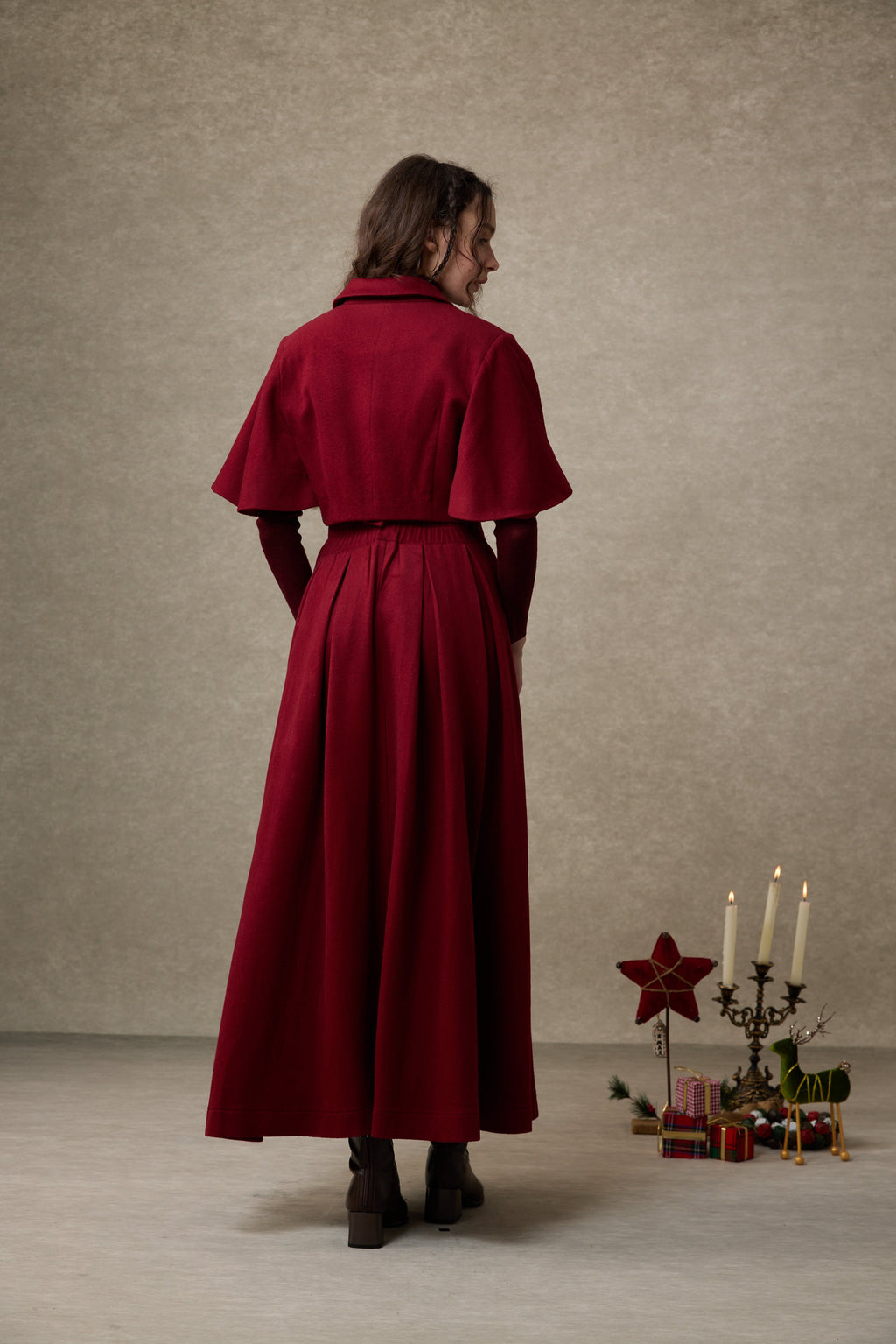 Clarise 22 |Retro Wool Skirt & Cape (2 pieces)