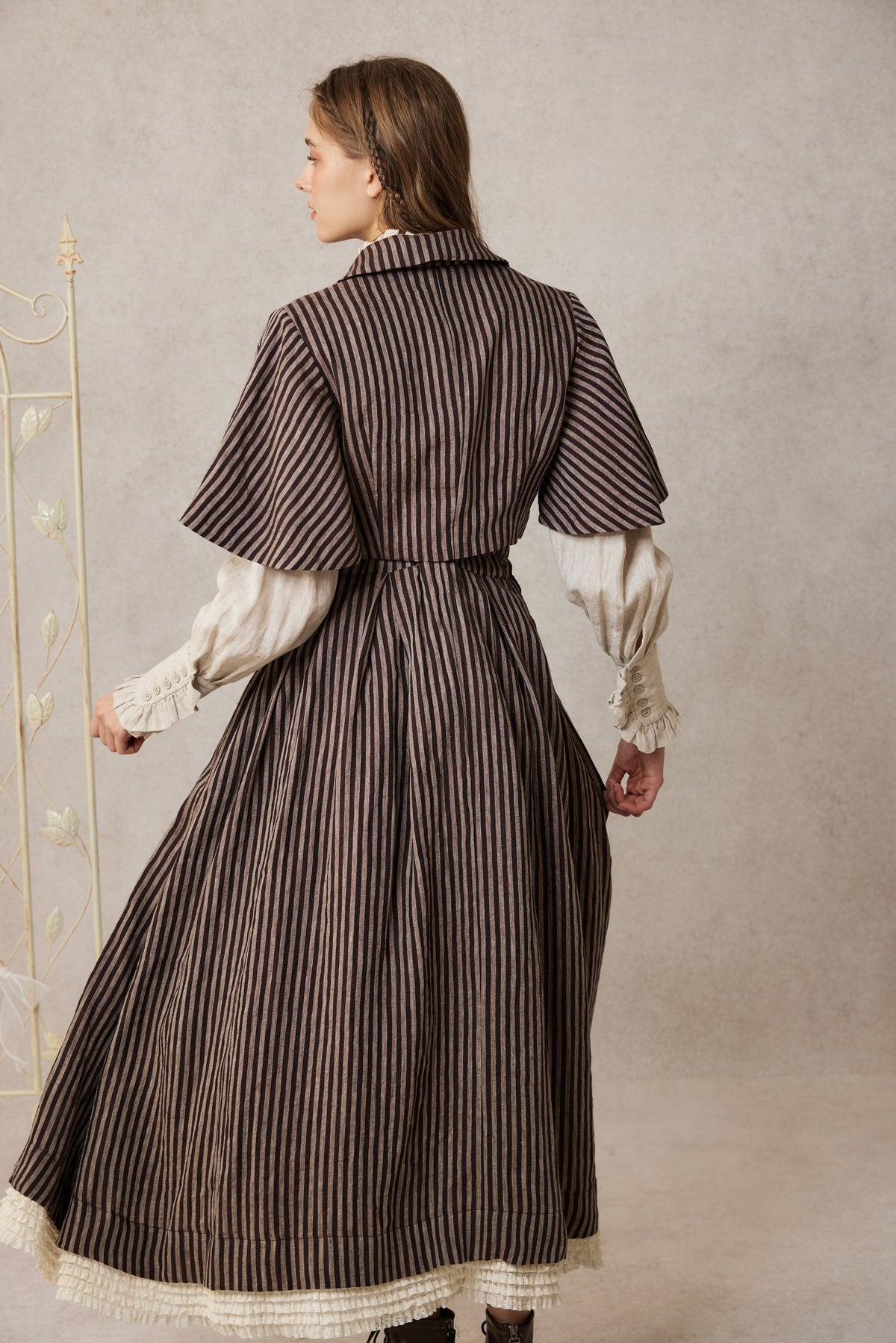 Clarise 22 | Retro Linen Skirt