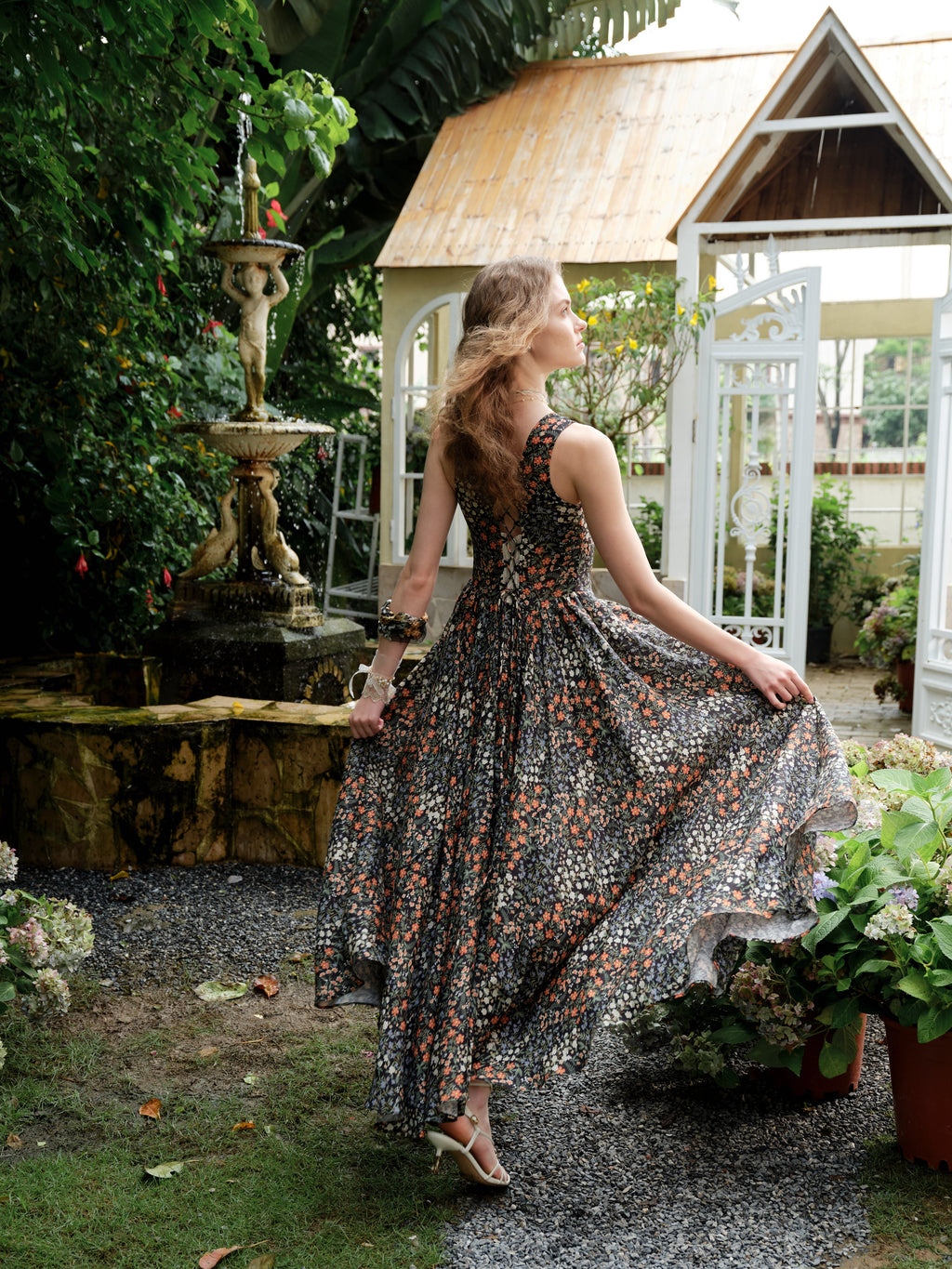 Vanille 18 | Jane’s Garden Dress