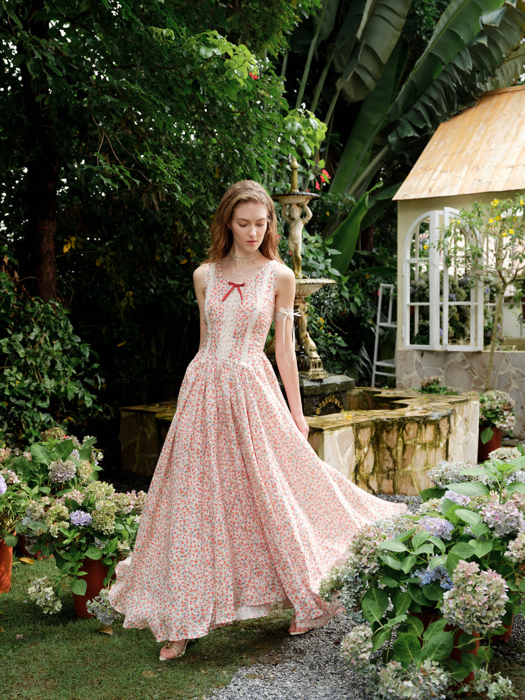 Vanille 18 | Jane’s Garden Dress