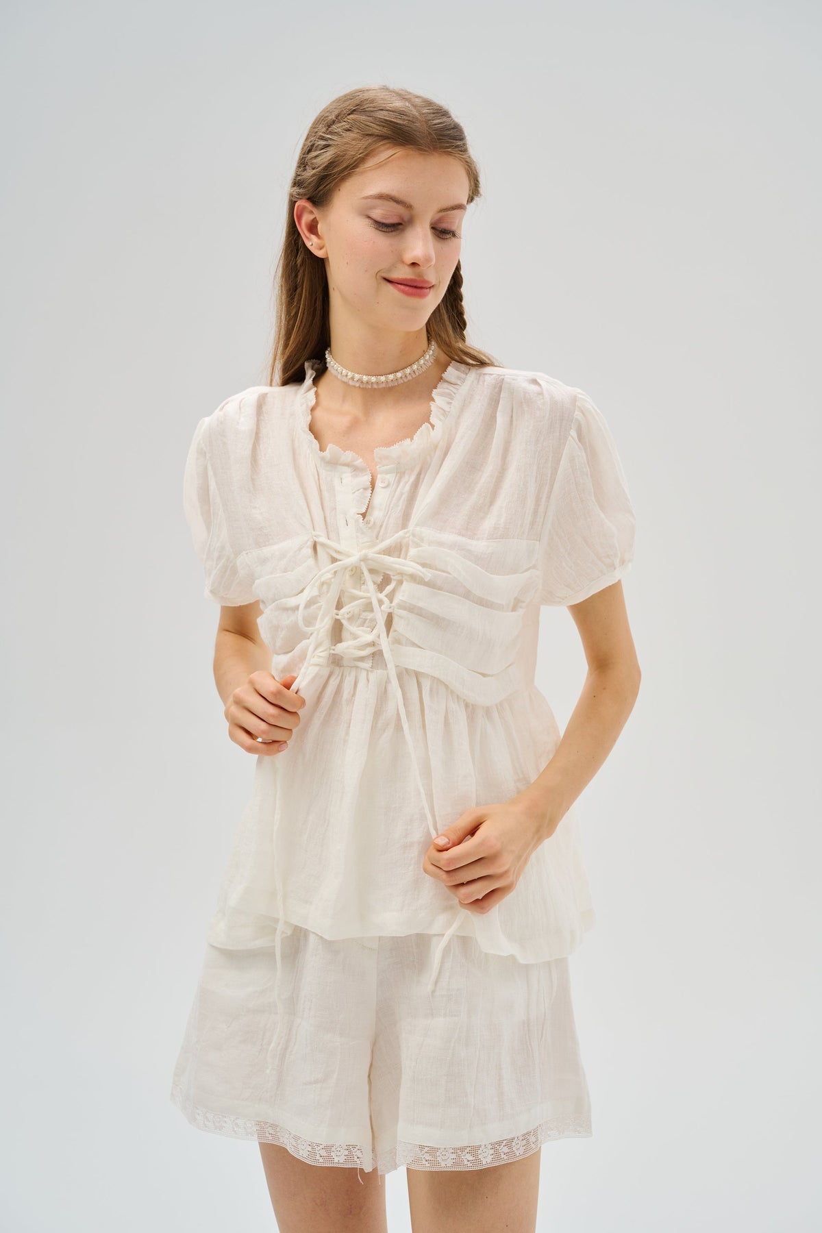 Canna 34 | 100% Linen Short with lace