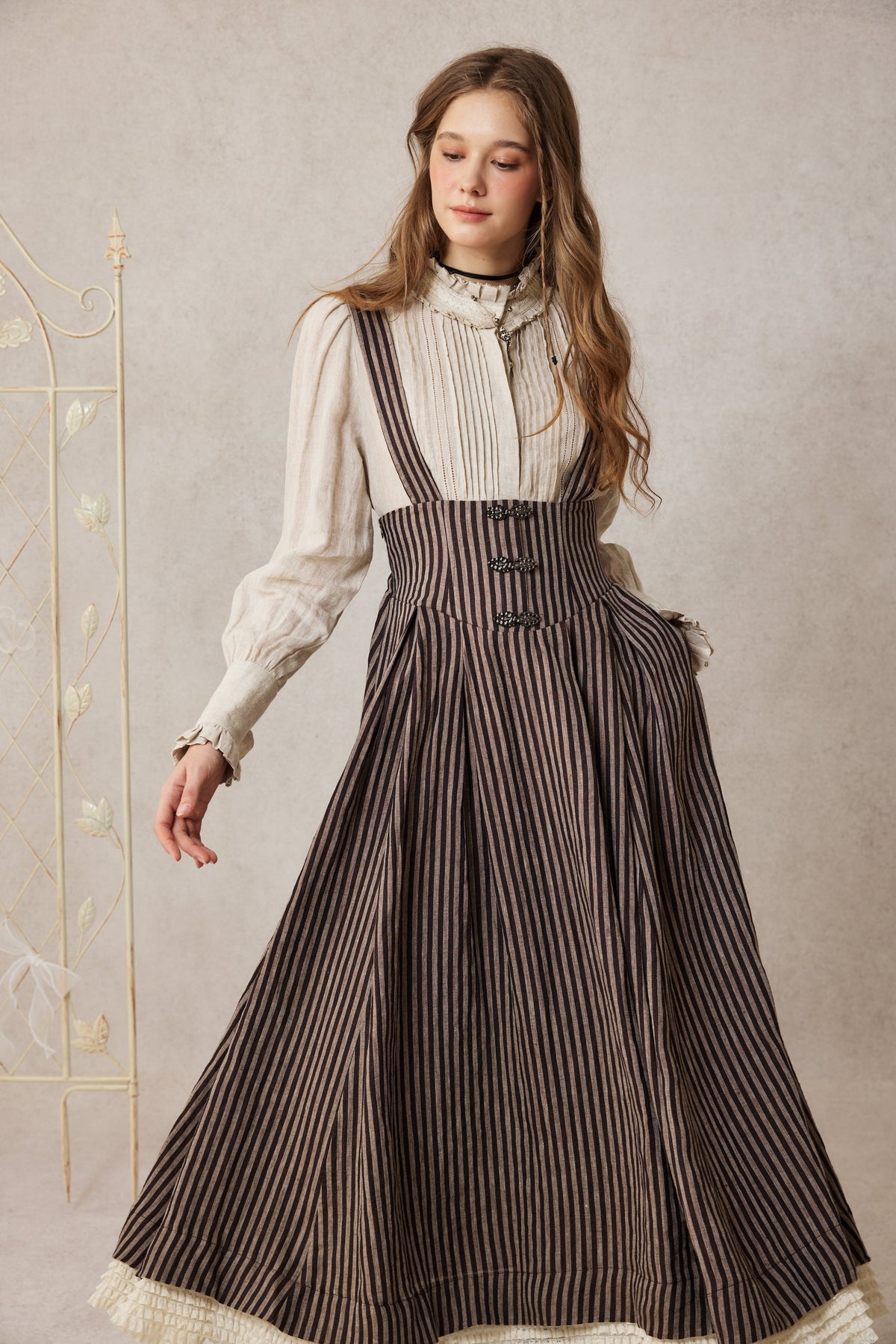 Clarise 22 | Retro Linen Skirt
