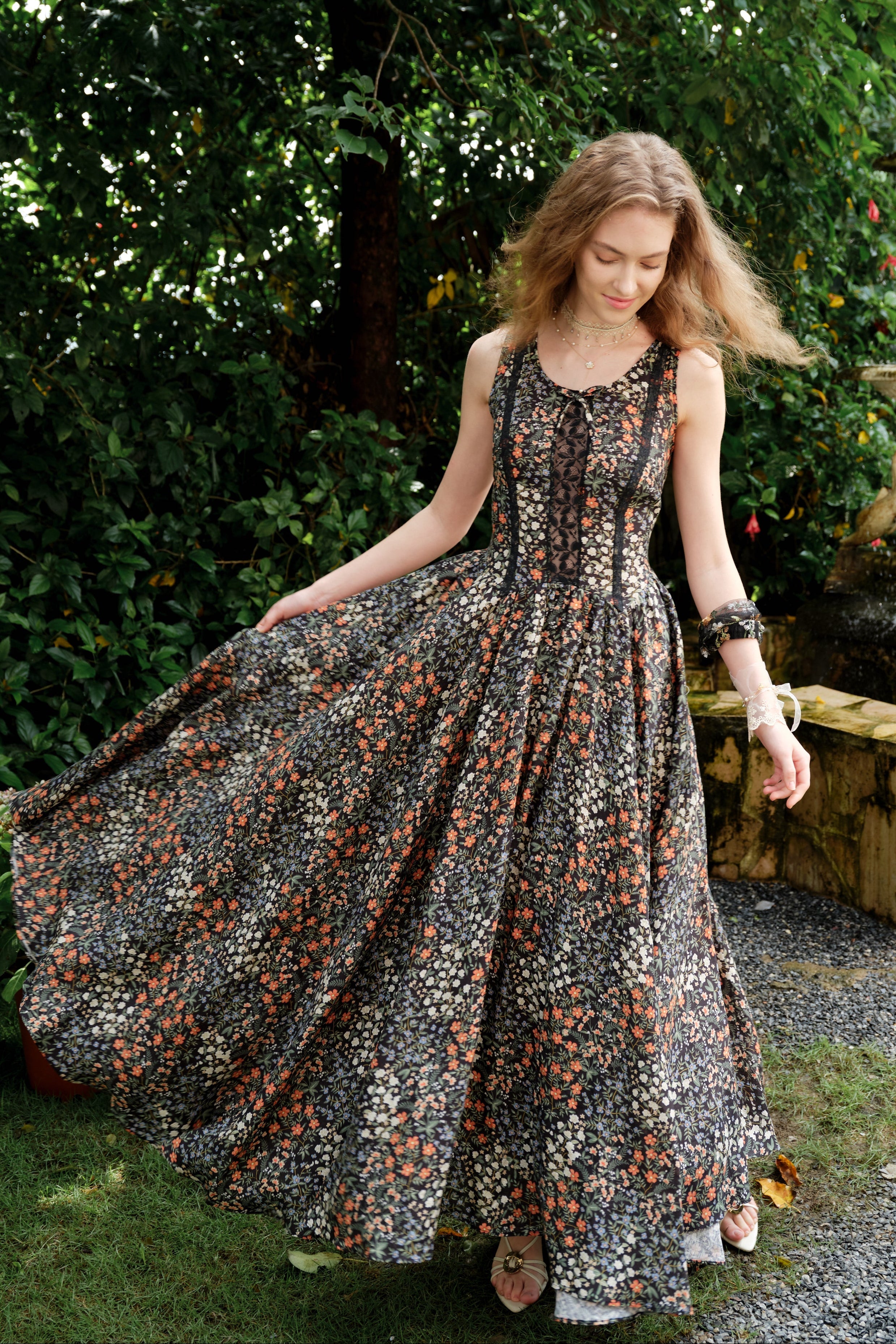 Vanille 18 | Jane’s Garden Dress