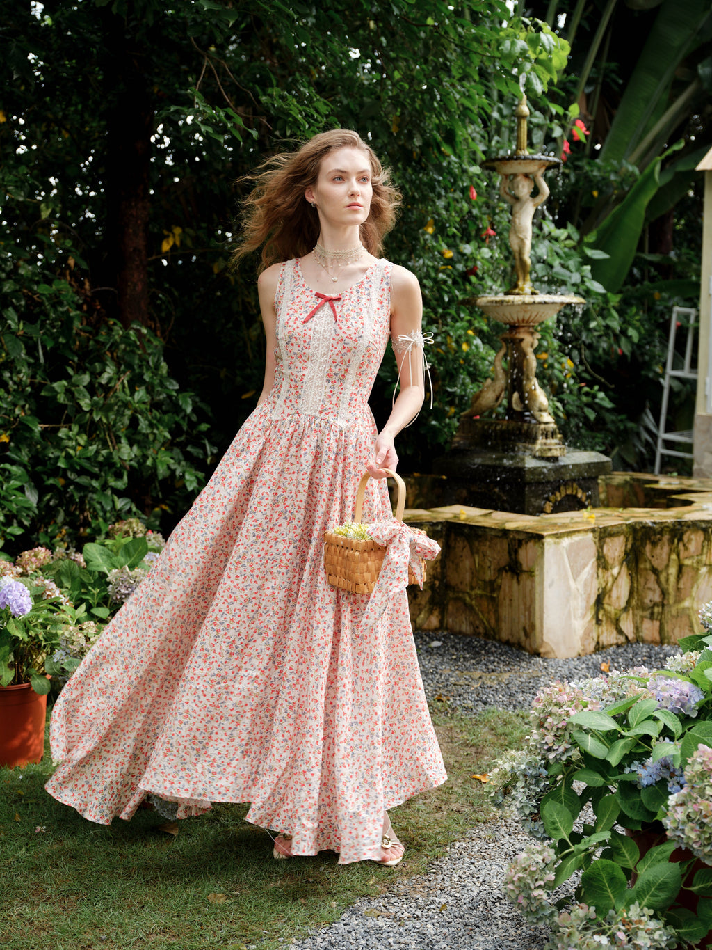 Vanille 18 | Jane’s Garden Dress