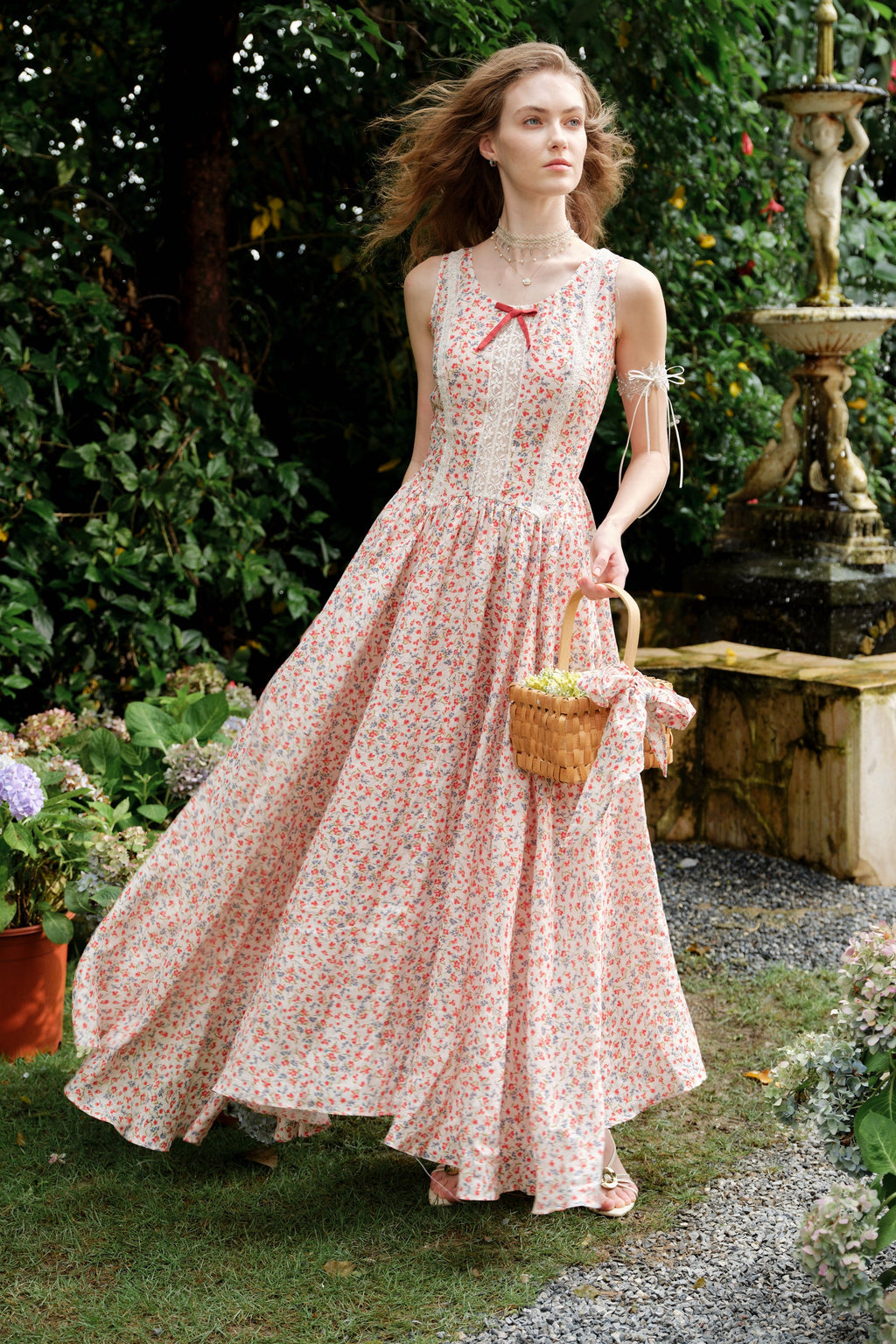 Vanille 18 | Jane’s Garden Dress