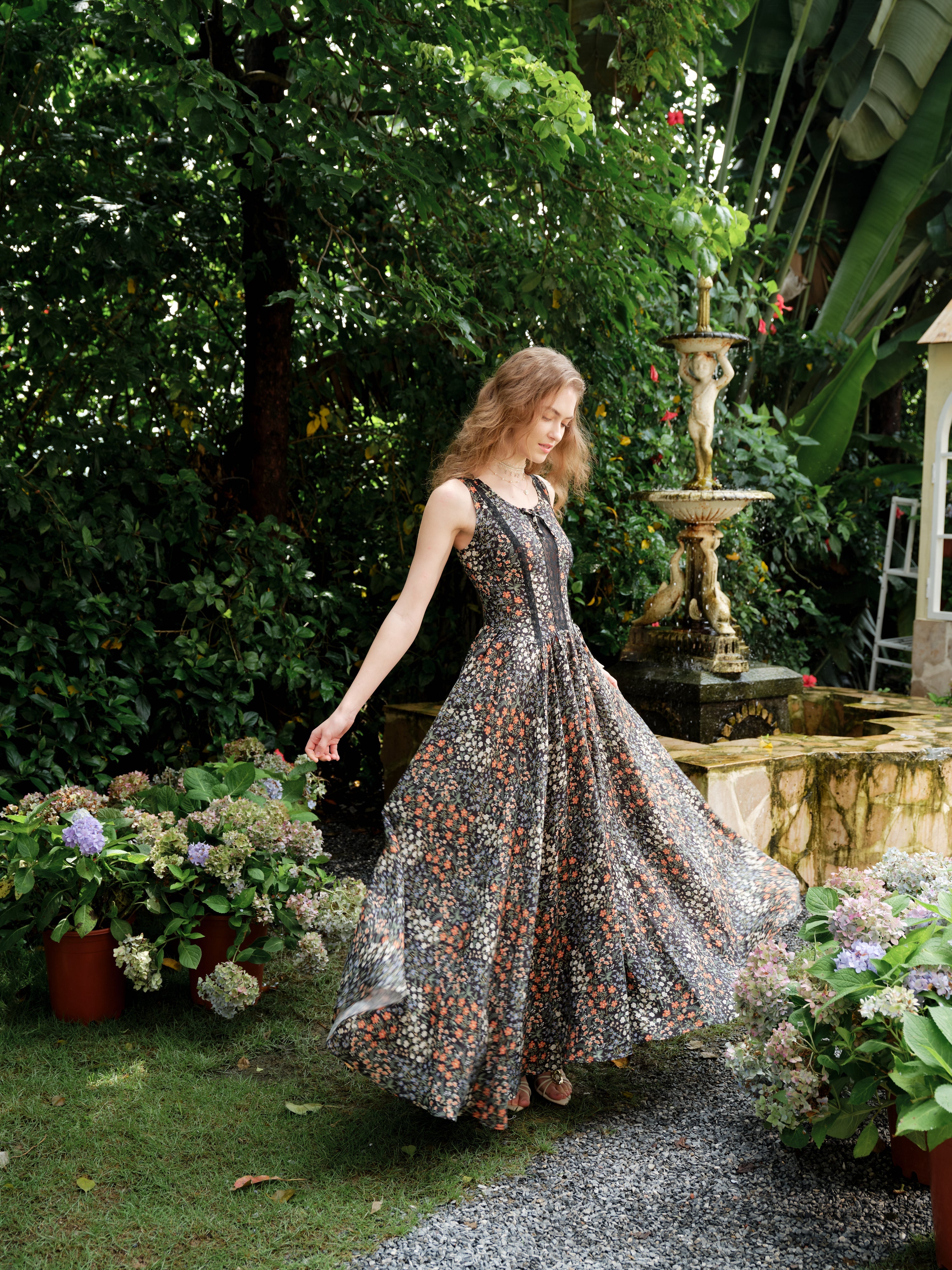 Vanille 18 | Jane’s Garden Dress