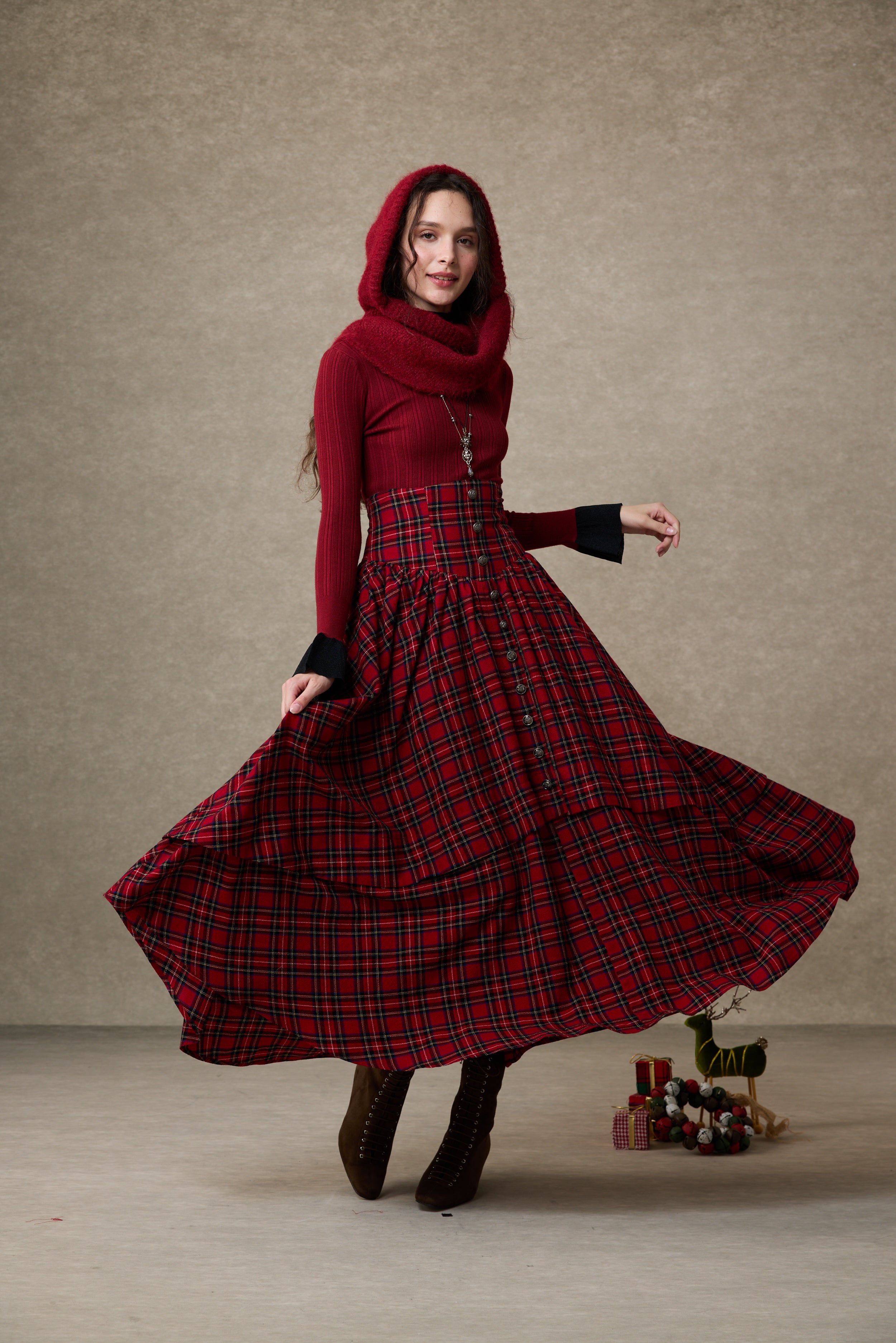 Christina 19 |Retro Layered Wool Skirt