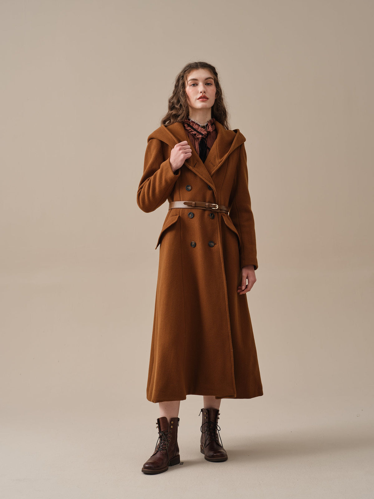 Trista 24 | 100% twill wool hooded coat