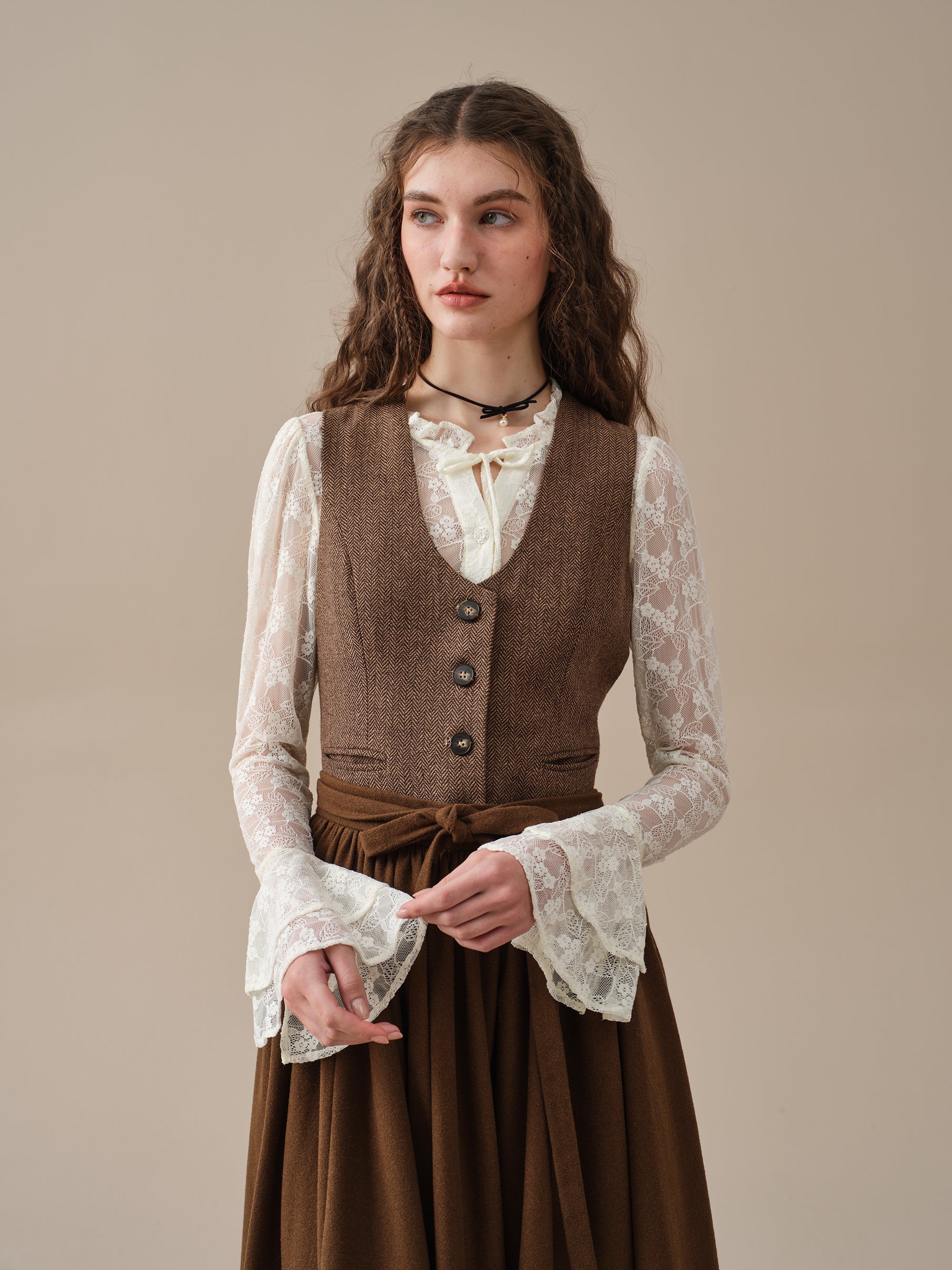 Beth 13 |tied wool skirt