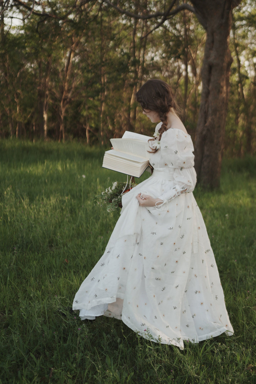 Phoenix 24 | Embroidery Daisy Linen Dress