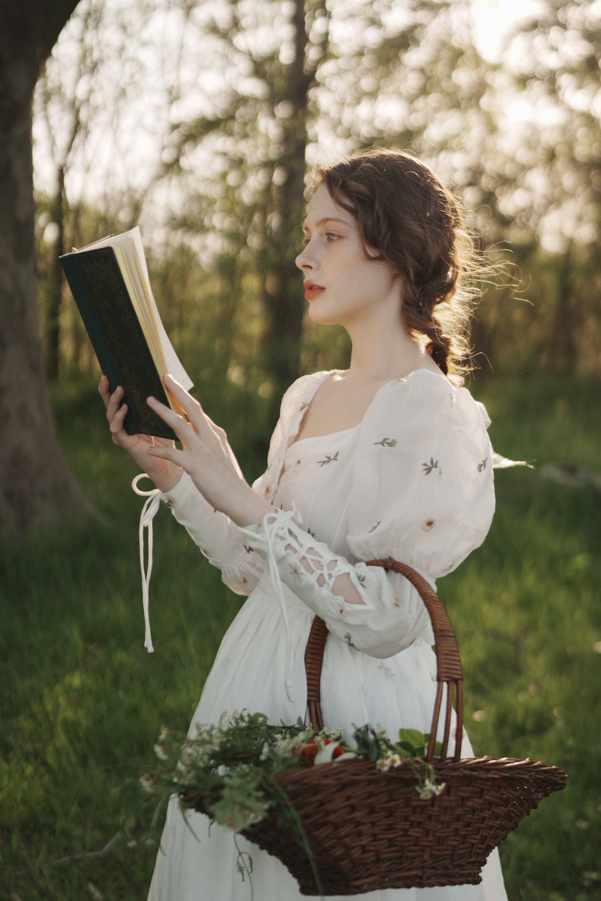 Phoenix 24 | Embroidery Daisy Linen Dress