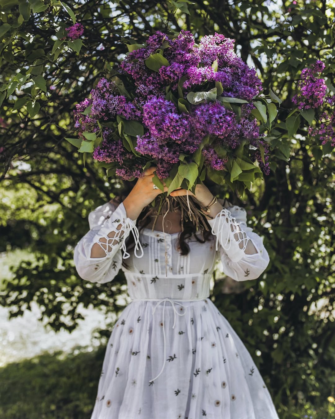 Phoenix 24 | Embroidery Daisy Linen Dress