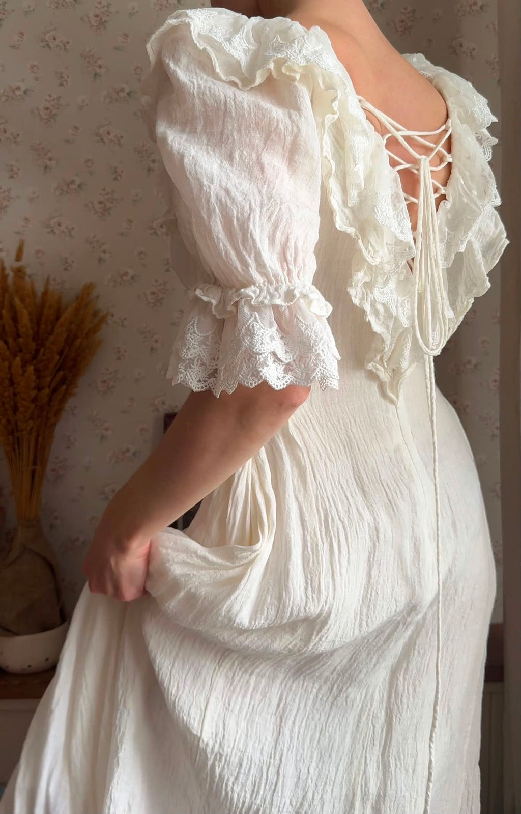 Elysia 15 | Lace-up linen flared dress
