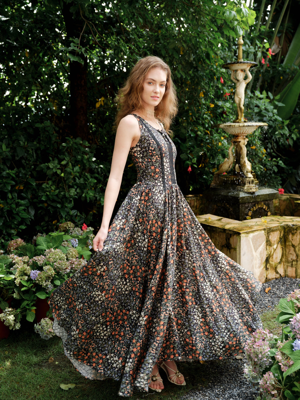 Vanille 18 | Jane’s Garden Dress