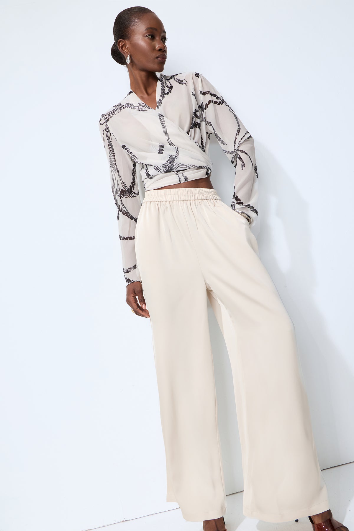 Fresh Mood White Abstract Print Wrap Blouse