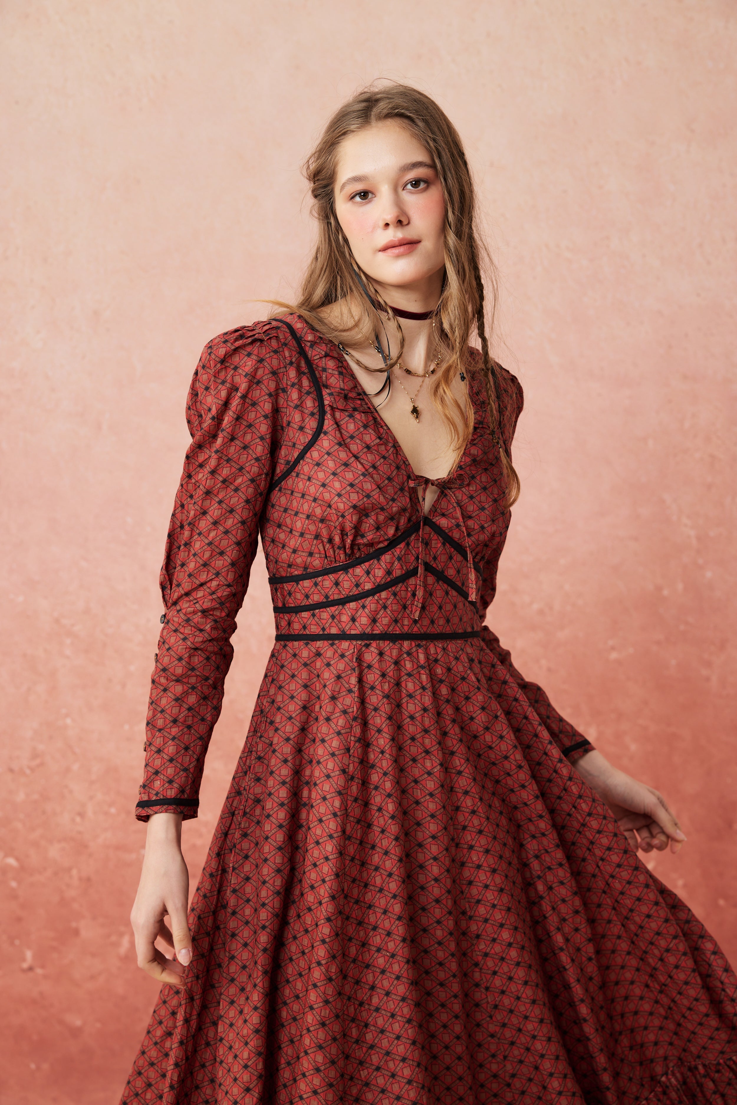 Chelse 19 |Longsleeved Linen Dress Gown