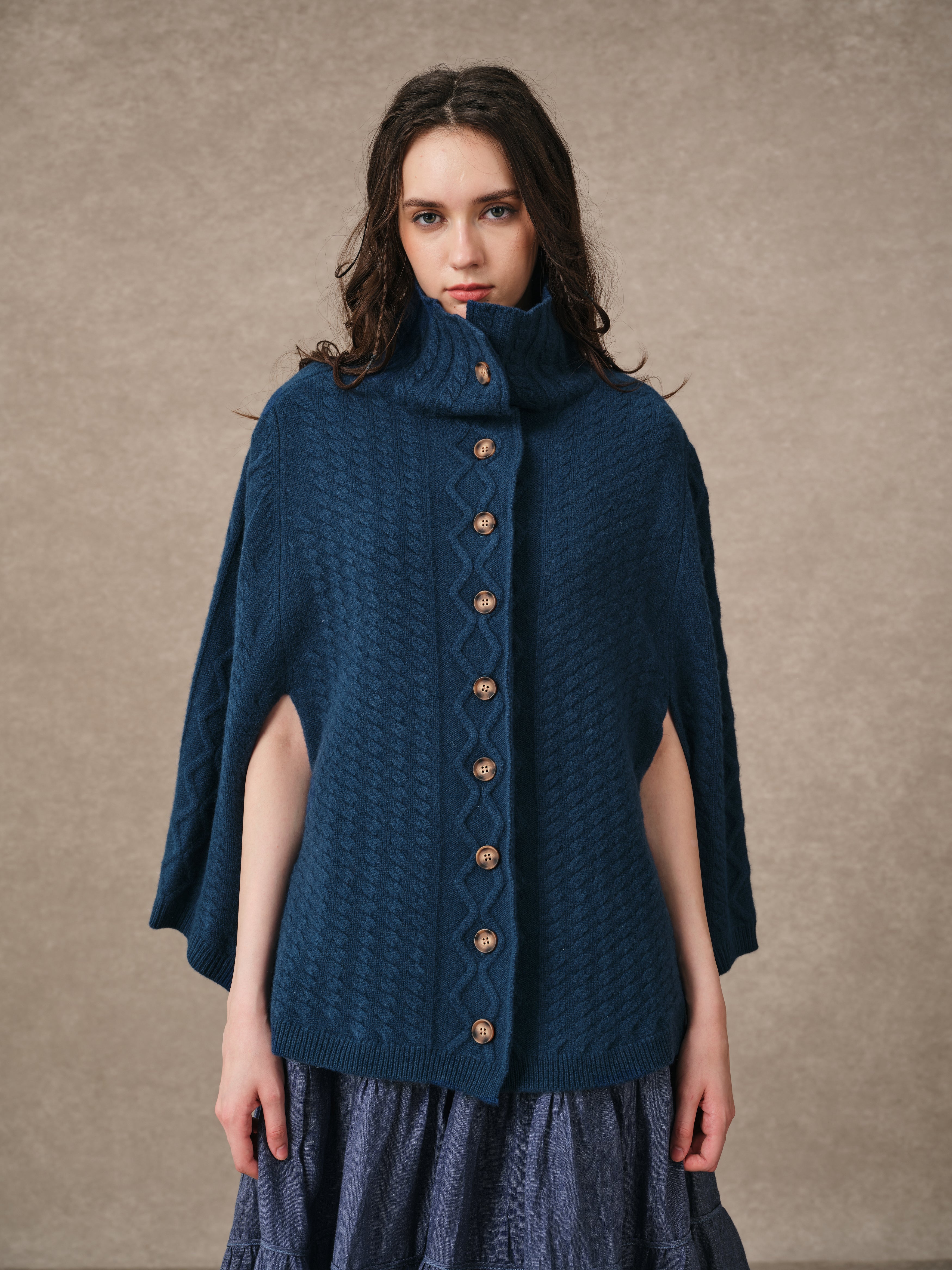 Fleece Cloud | Oversized 100% Wool Knit Poncho