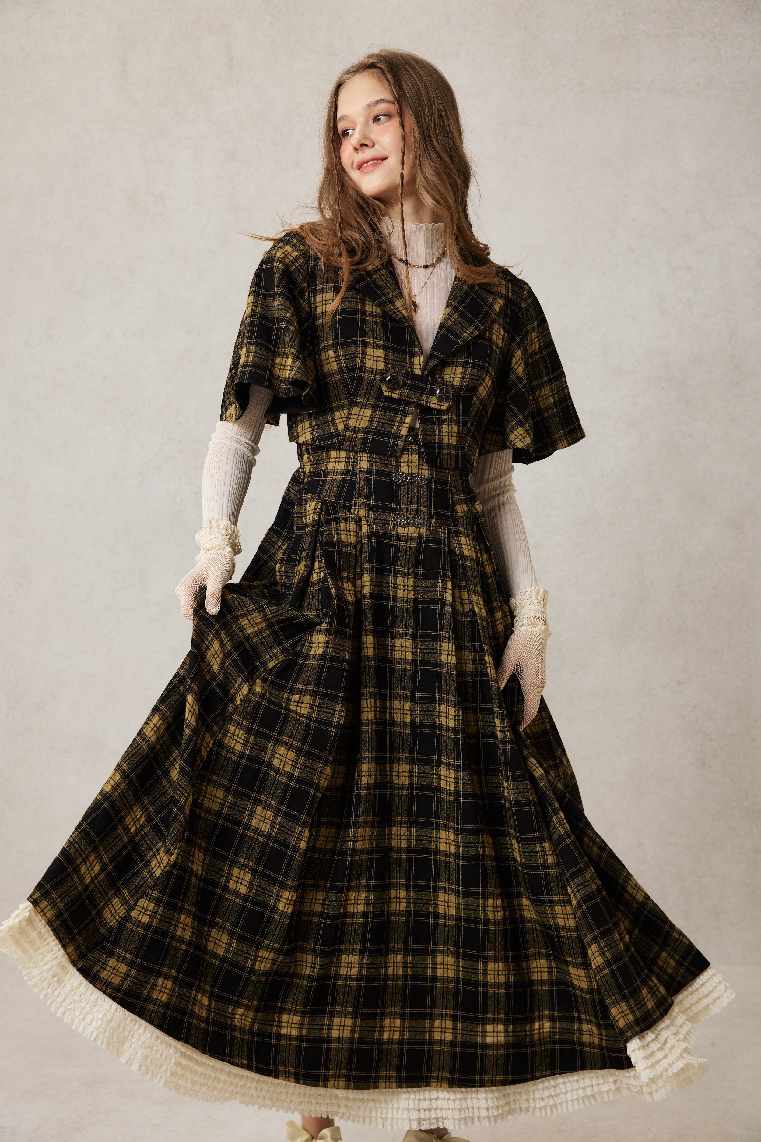 Clarise 22 |Retro Wool Skirt & Cape (2 pieces)