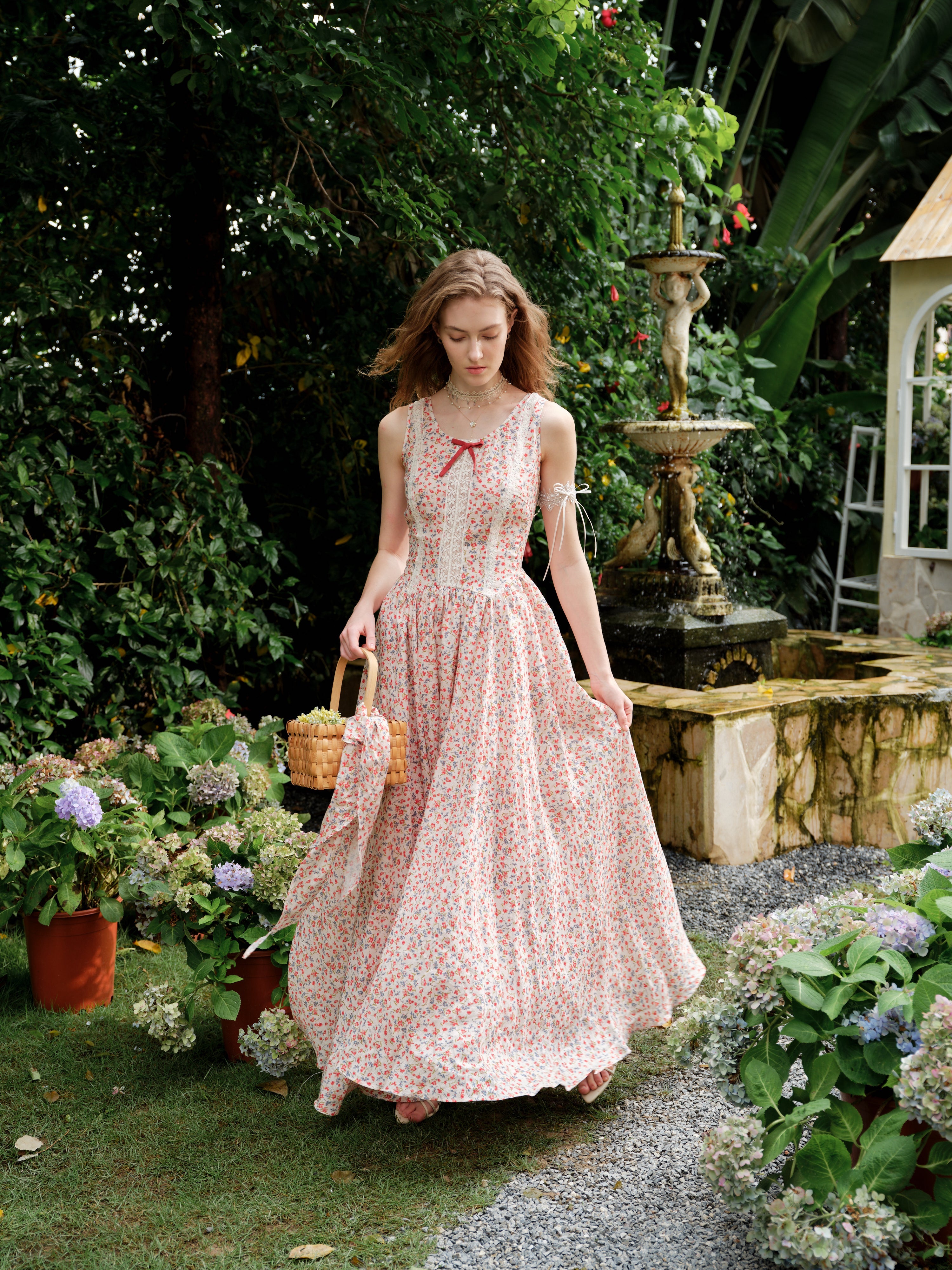 Vanille 18 | Jane’s Garden Dress
