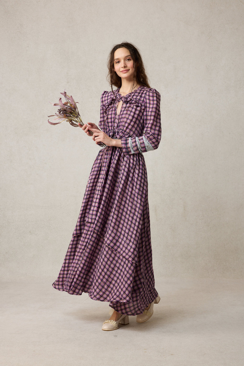 Rosewood 17 | Lace Linen Dress Gown