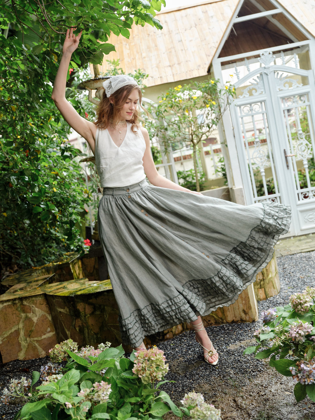 Dorothy 27 | Ruffled maxi linen skirt