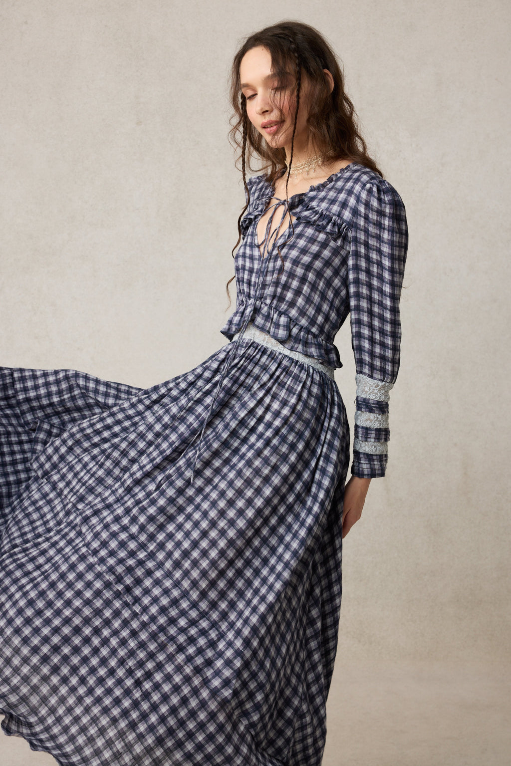 Rosewood 17 | Lace Linen Dress Gown