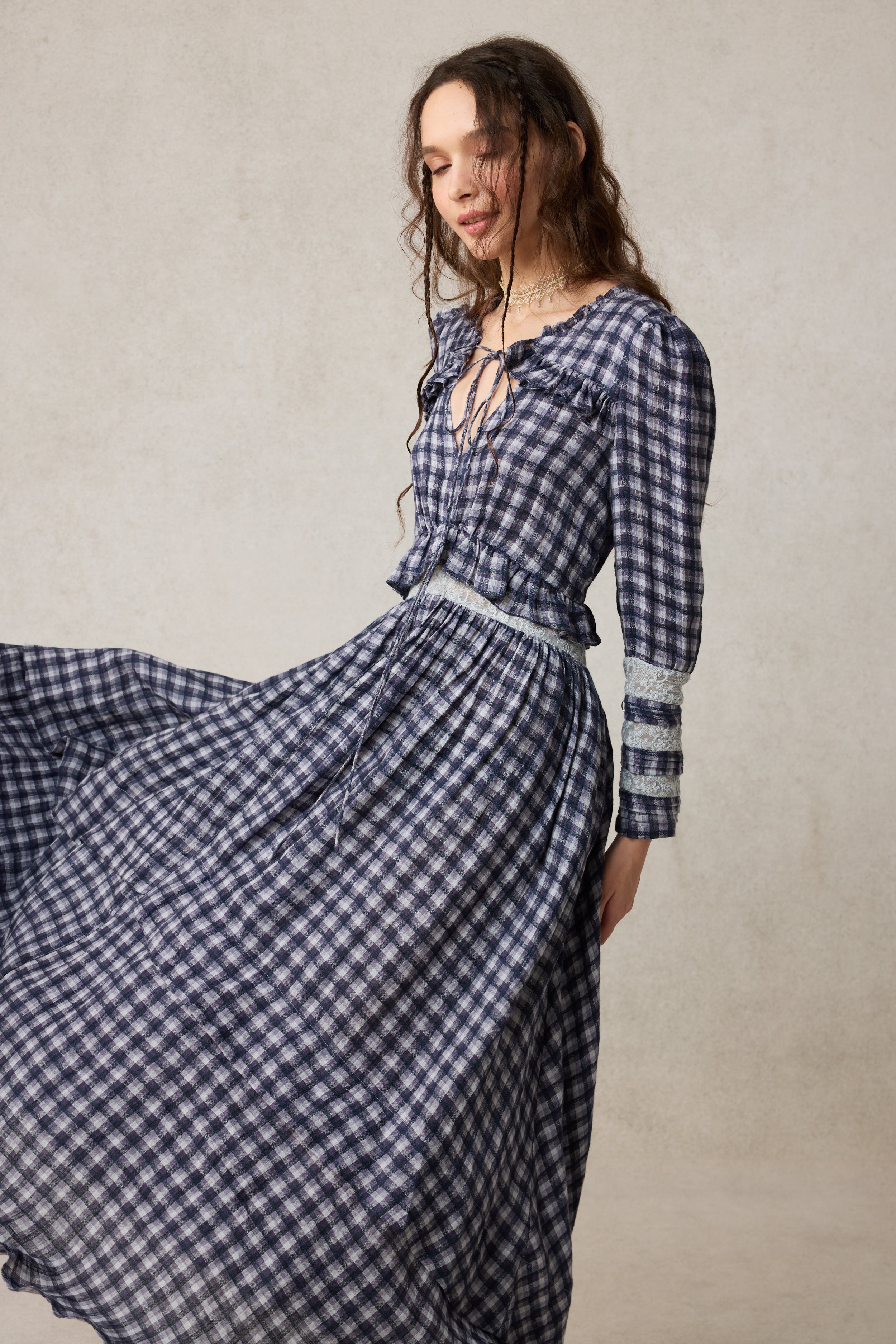 Rosewood 17 | Lace Linen Dress Gown