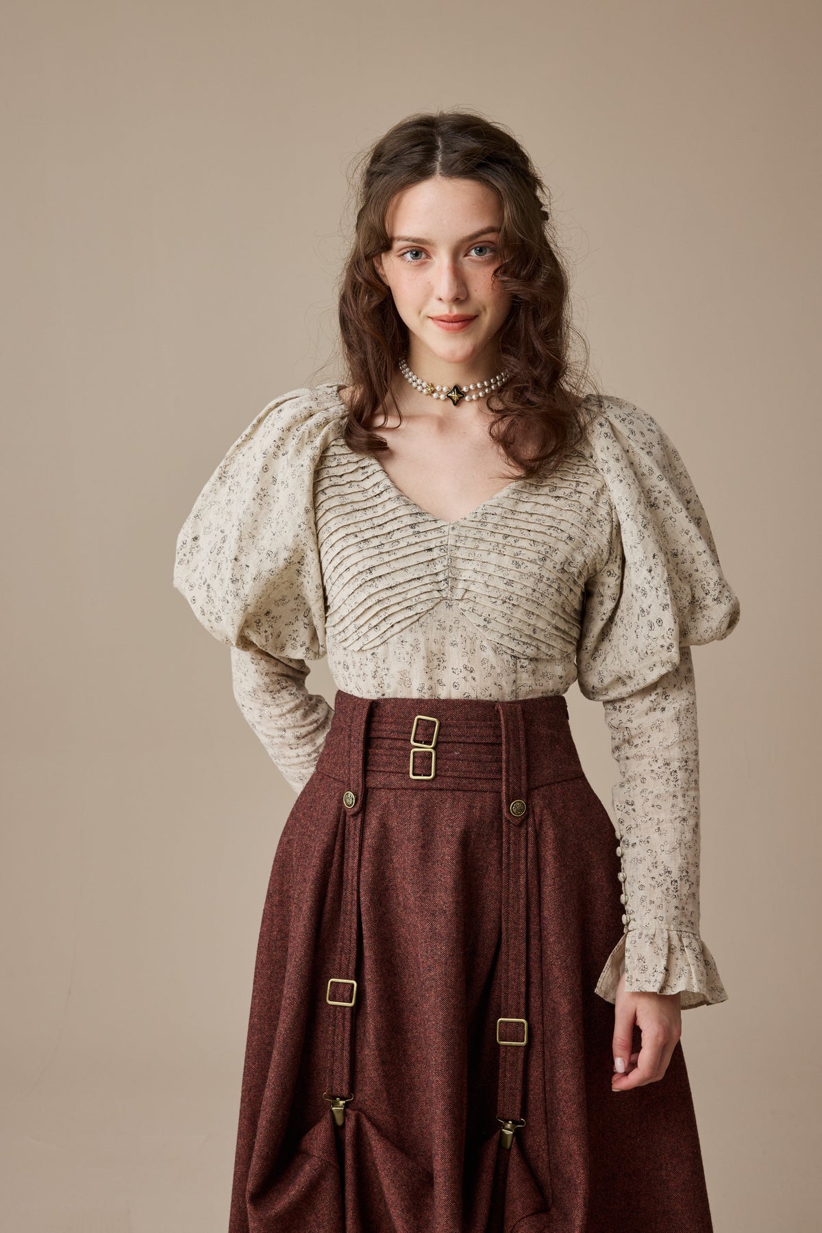 Cynthia 16 | Adjustable wool skirt