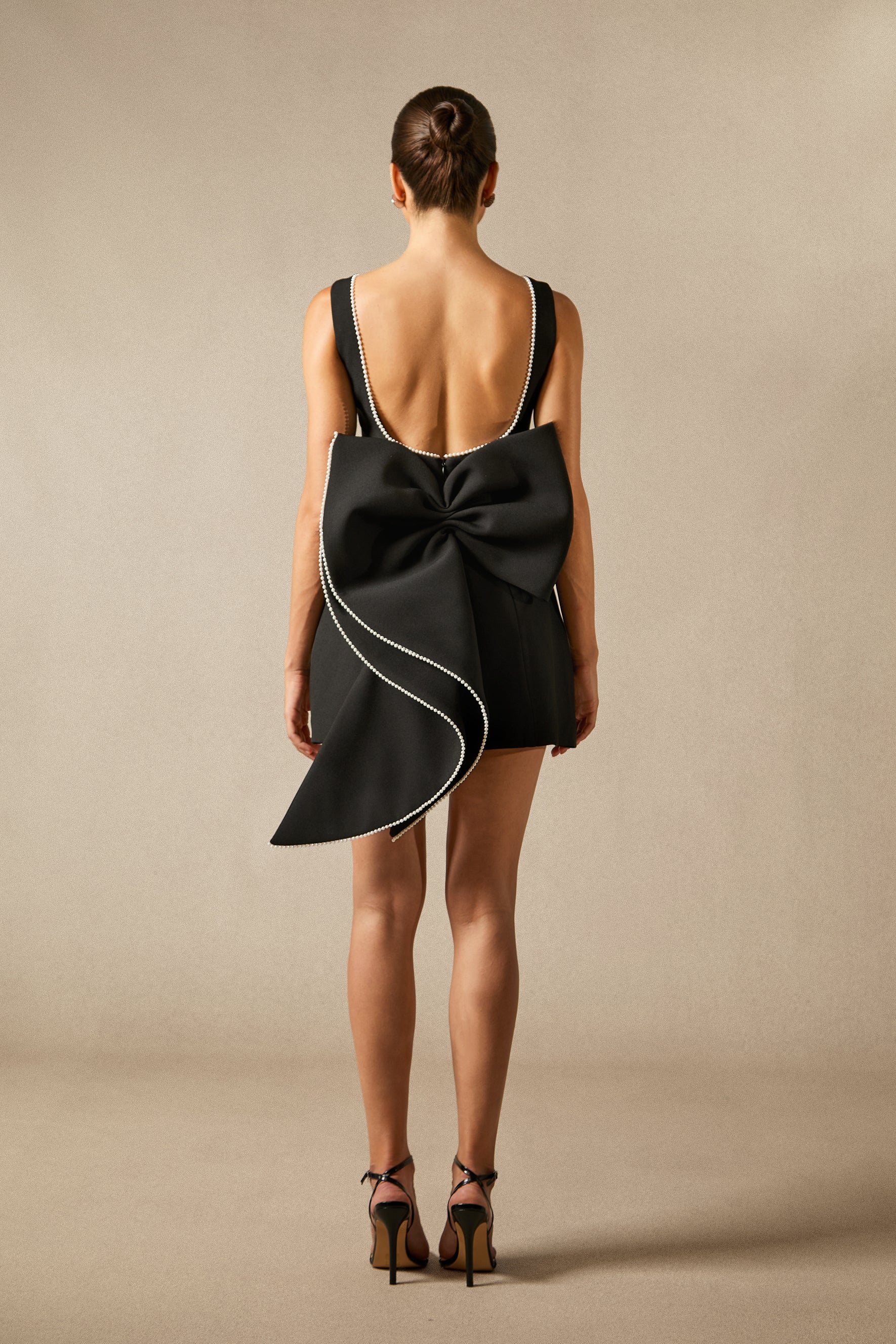 Cecila Bowknot Pearl Backless Mini Dress