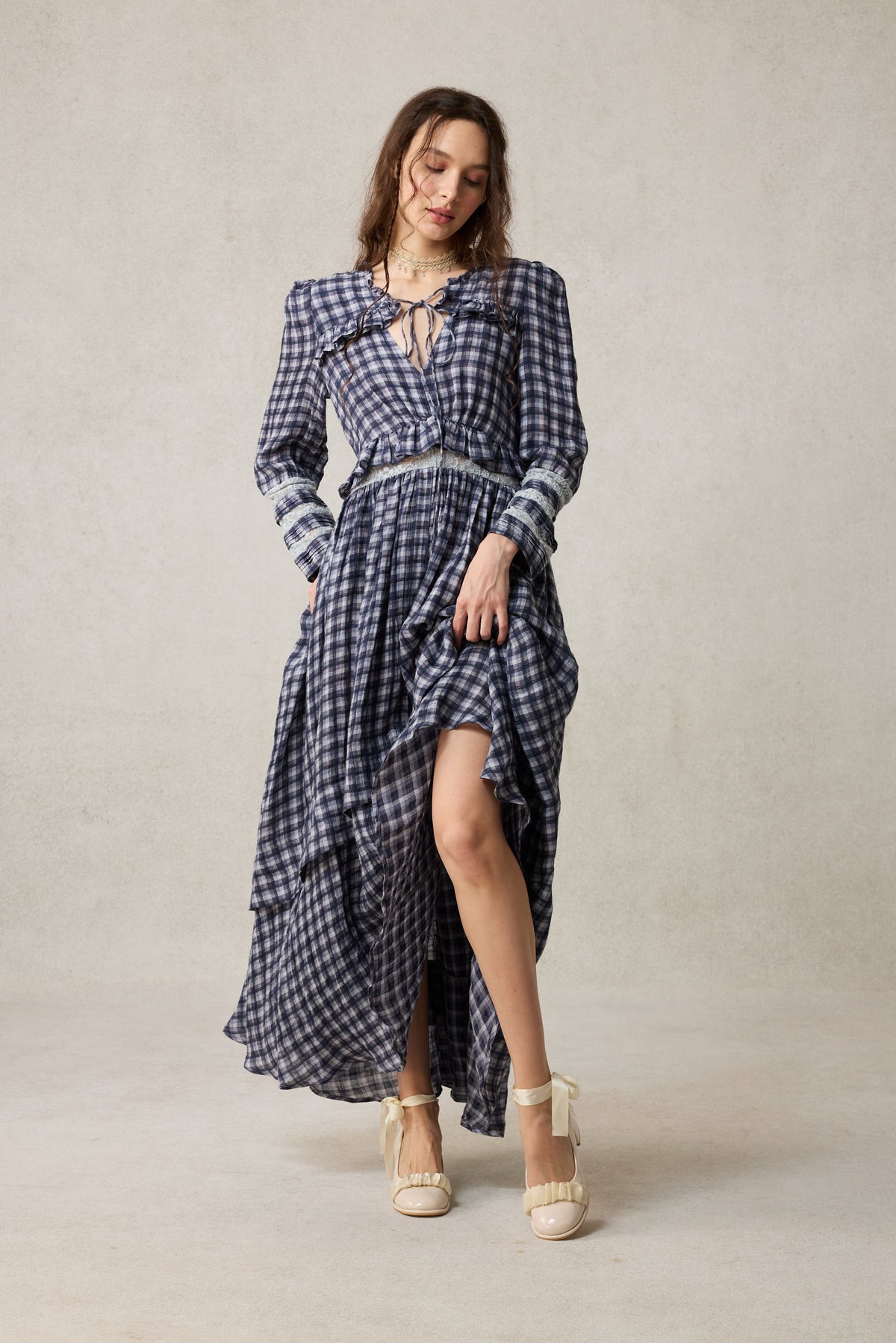 Rosewood 17 | Lace Linen Dress Gown