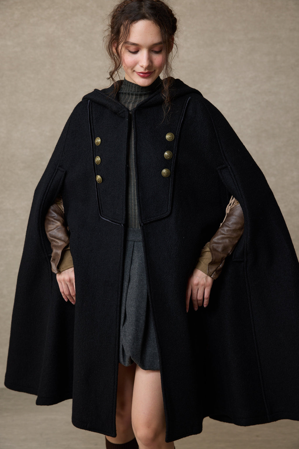 Briar 33 | 100% Wool Hooded Cape Coat
