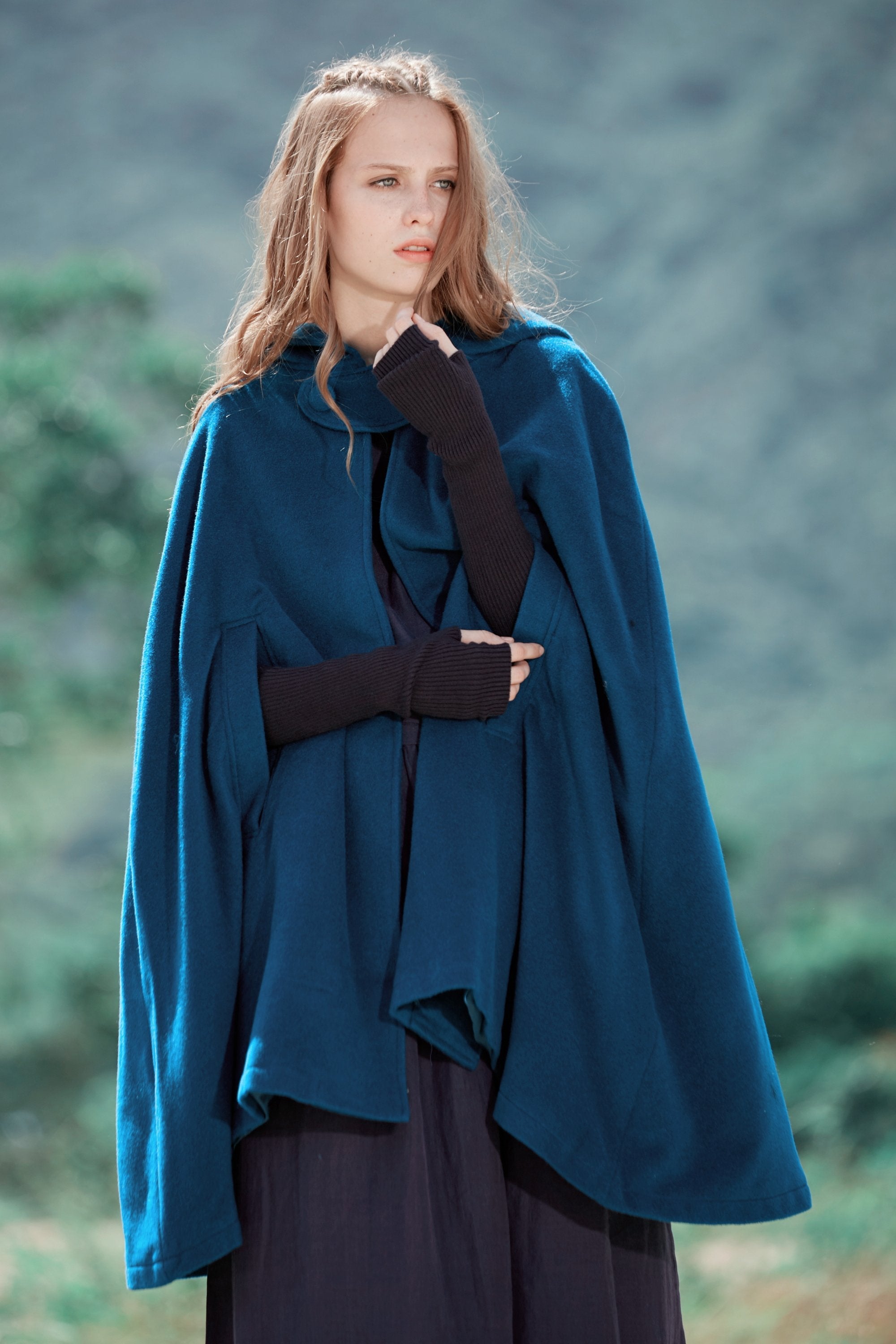 The New Yorker | Hooded Cashmere Cape