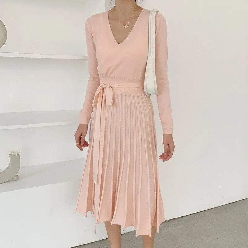 Temperament V-Neck Pleated Knitted Dress