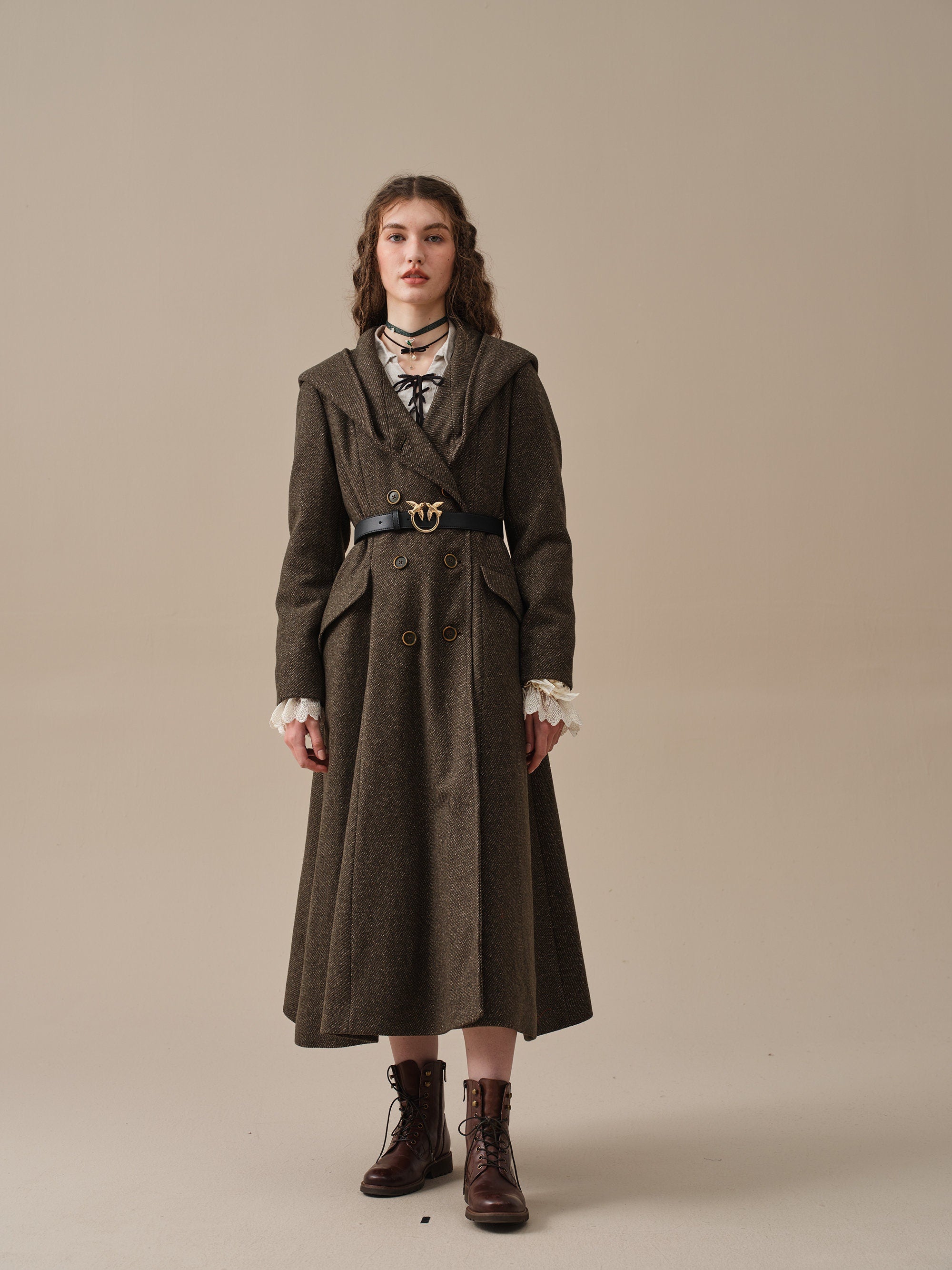 Trista 24 | 100% twill wool hooded coat