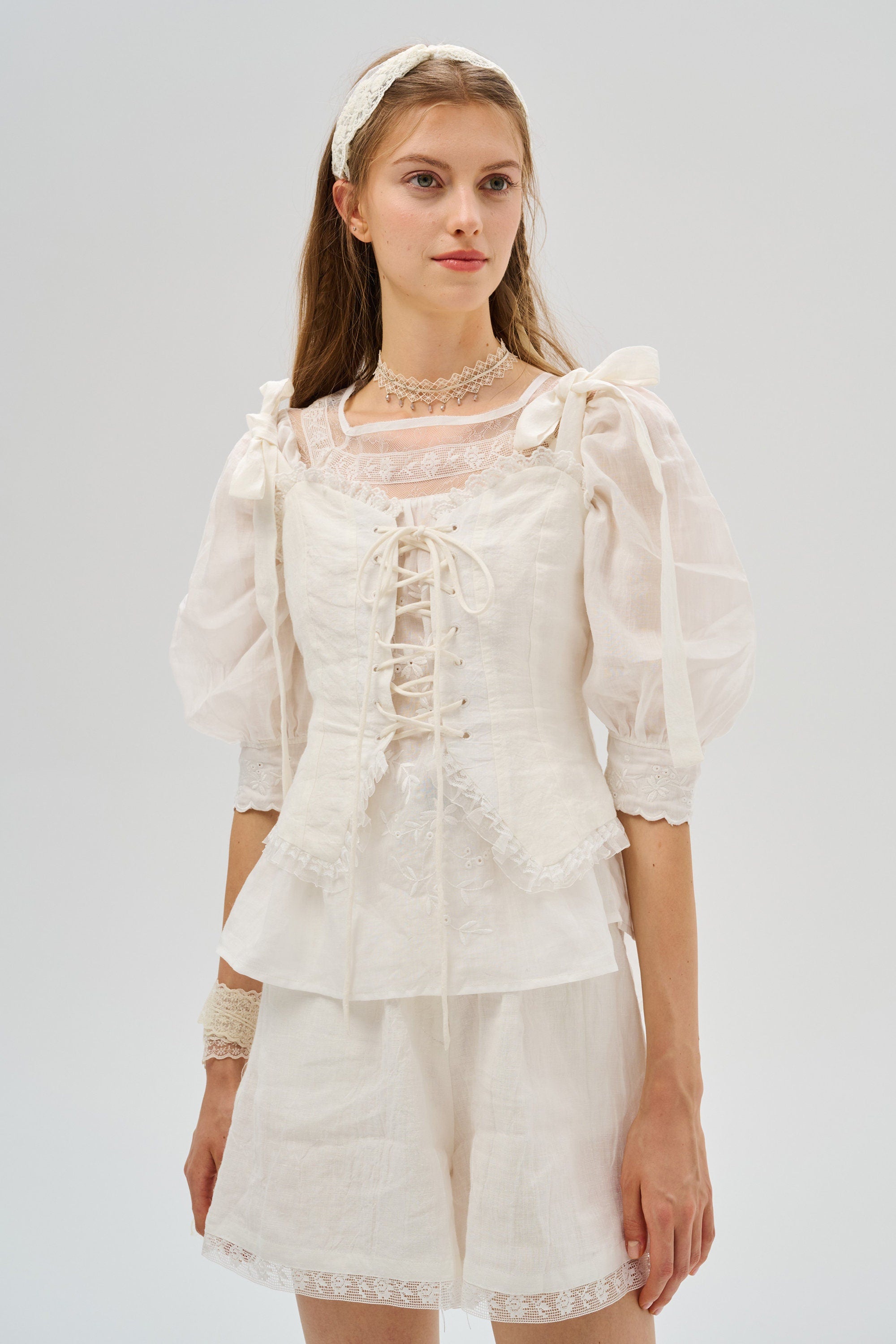 Canna 34 | 100% Linen Short with lace